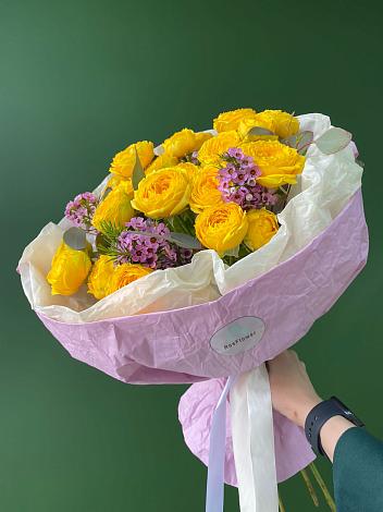 Букет Кустовые желтые розы в Кочках