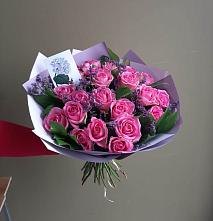 Букет цветов из:  Розы #REPLACE_PRED# Кочках