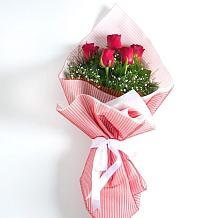 Букет цветов из:  Розы #REPLACE_PRED# Кочках